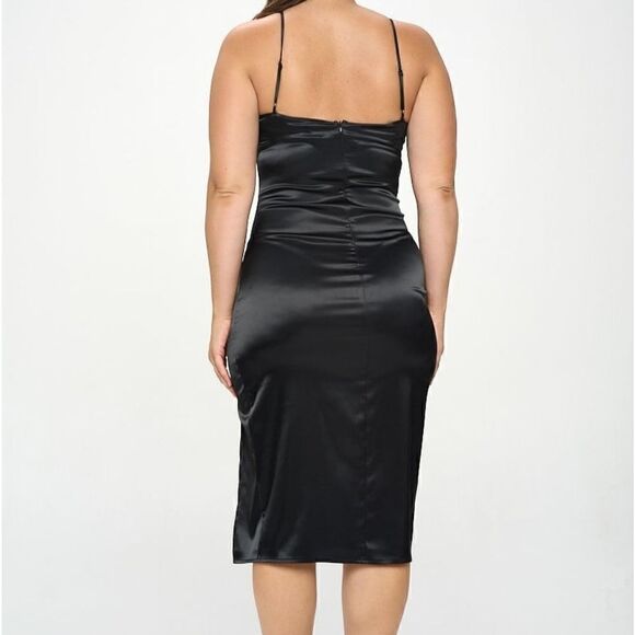Plus solid satin front‎ knot bodycon  black midi dress- - Picture 2 of 3